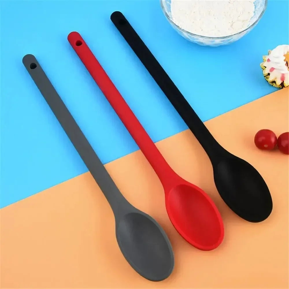 1Pc One piece silicone spoon with longer handle, mixing spoon, salad spoon, salad strainer, kitchen cooking tool