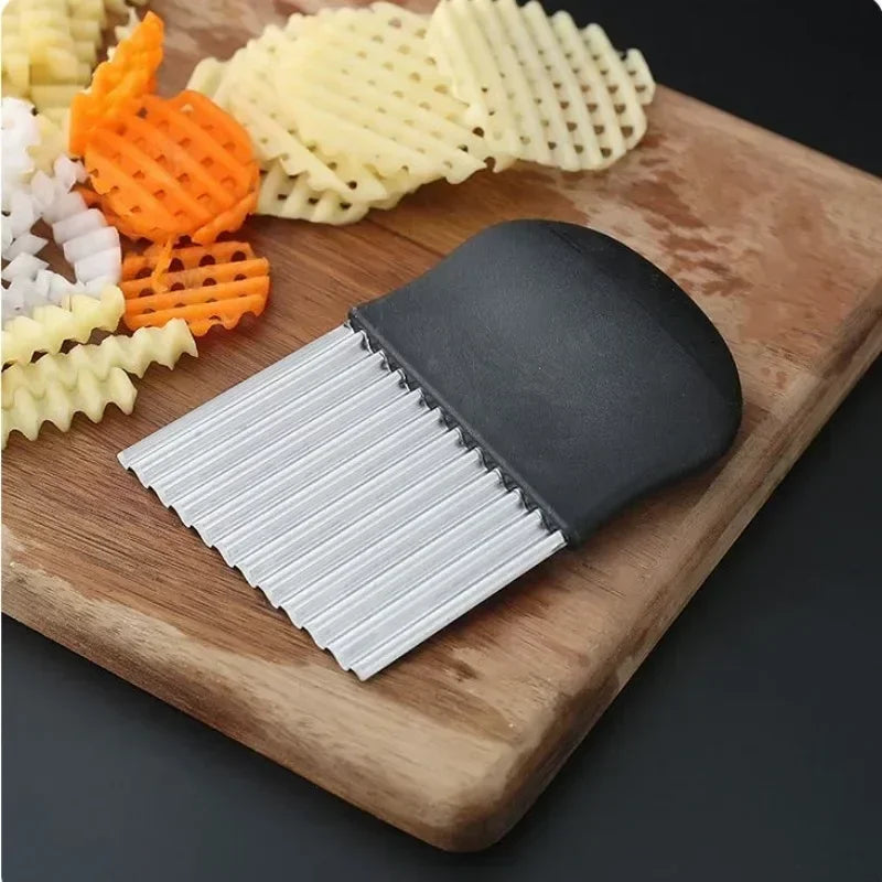 Stainless Steel Potato Chip Slicer Dough Vegetable Fruit Crinkle Wavy Kitchen Knife Cutter Chopper French Fry Maker Tools Gadget